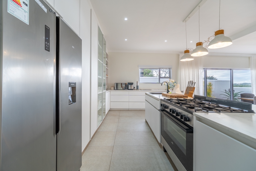 5 Bedroom Property for Sale in St Francis Links Eastern Cape